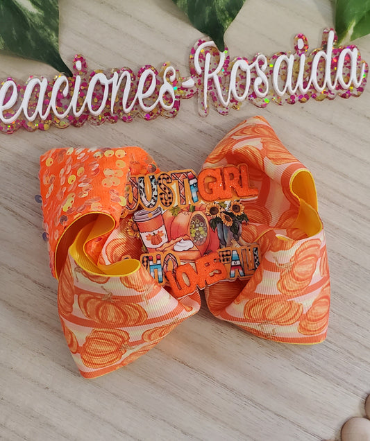 Just a Girl who Loves Fall