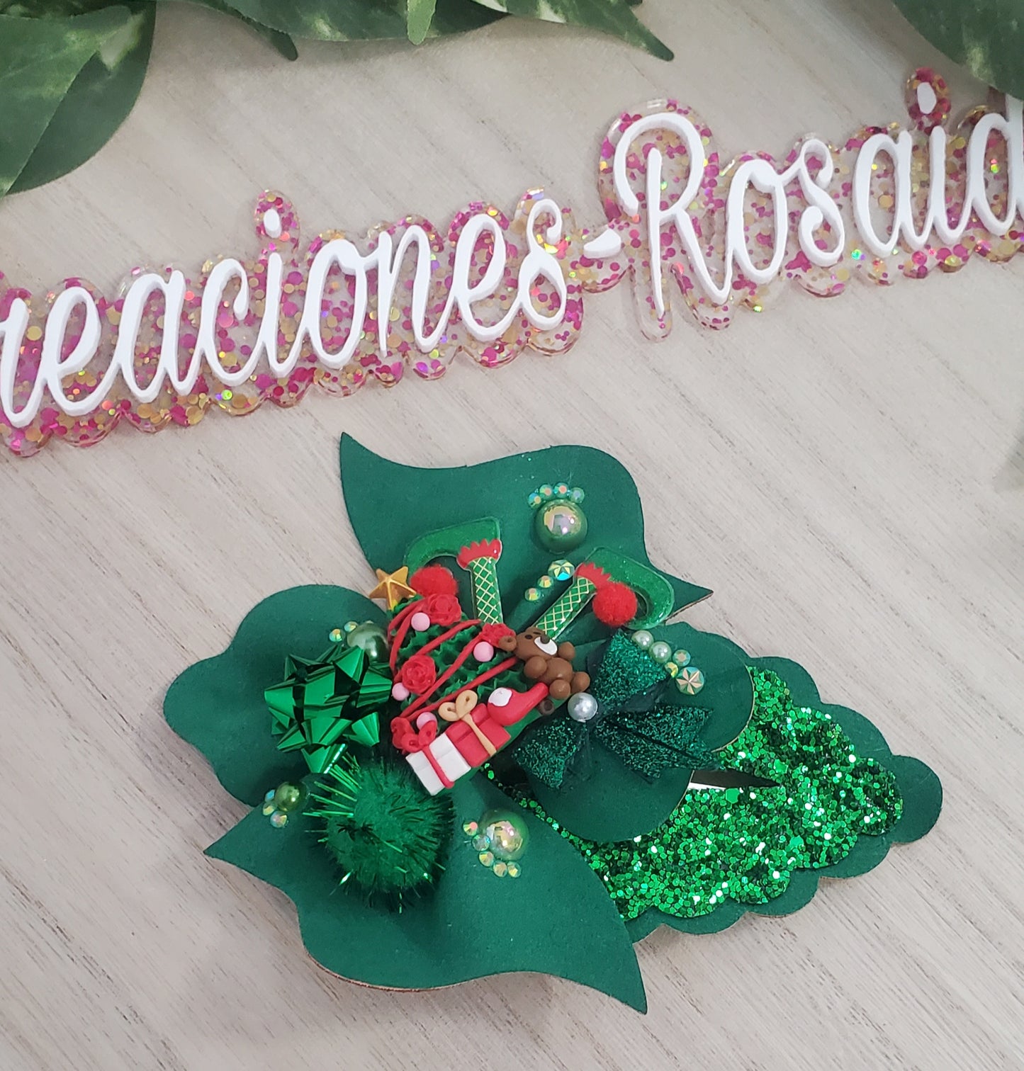 Hermoso hair clip Navideño