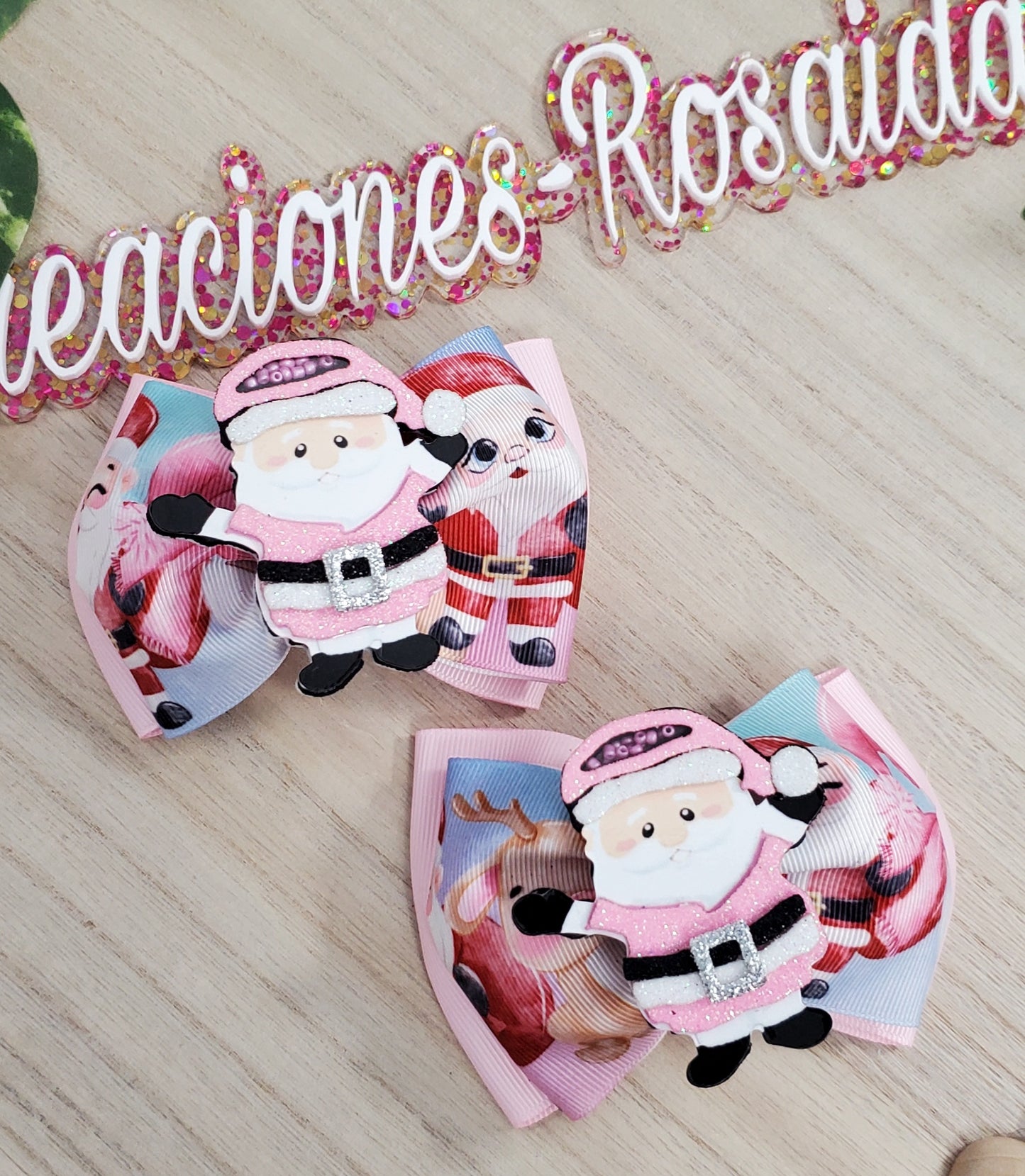 Paresitos Pink Santa