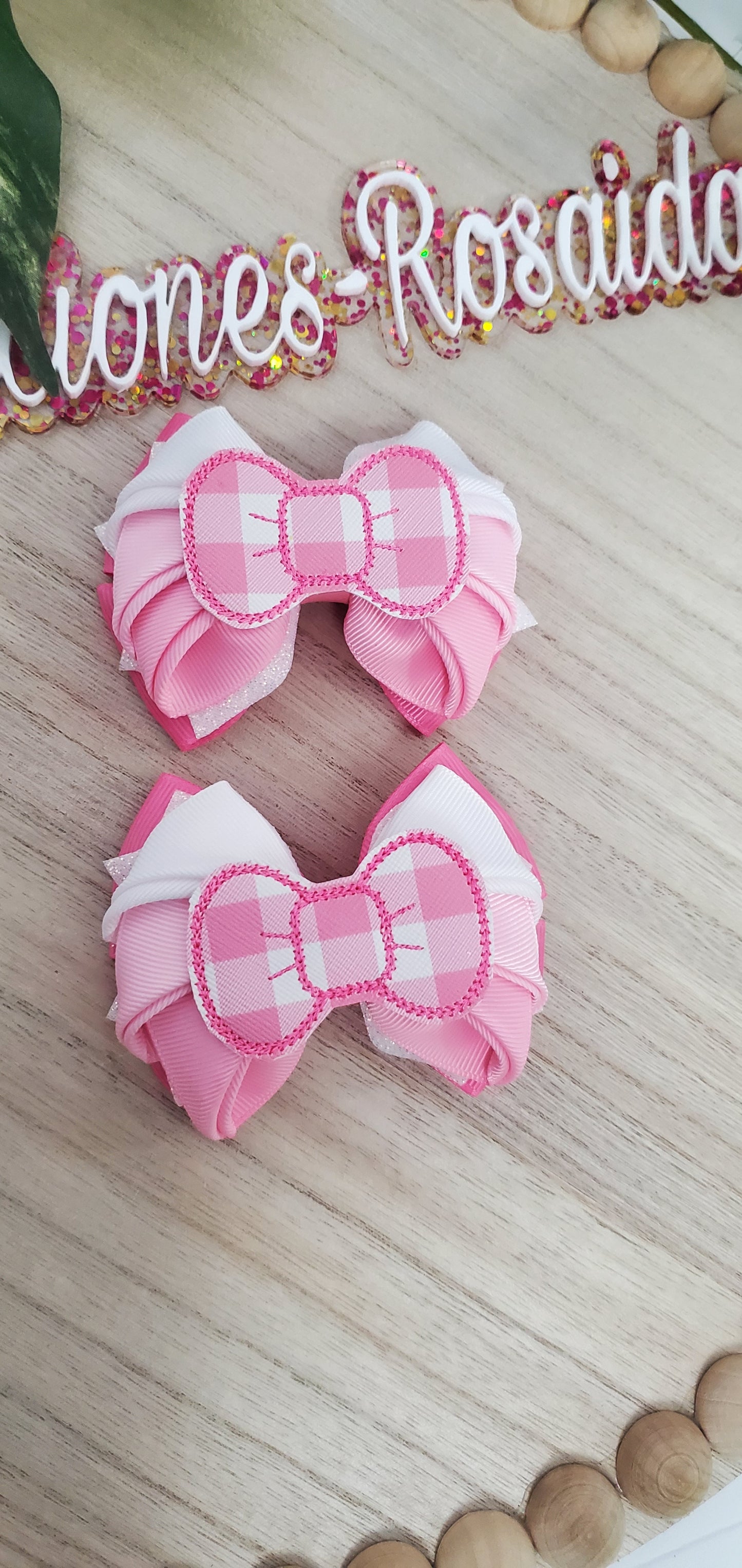 Paresitos lazo rosa