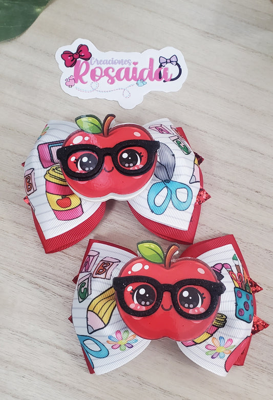 Paresitos Manzanas con Lentes.
