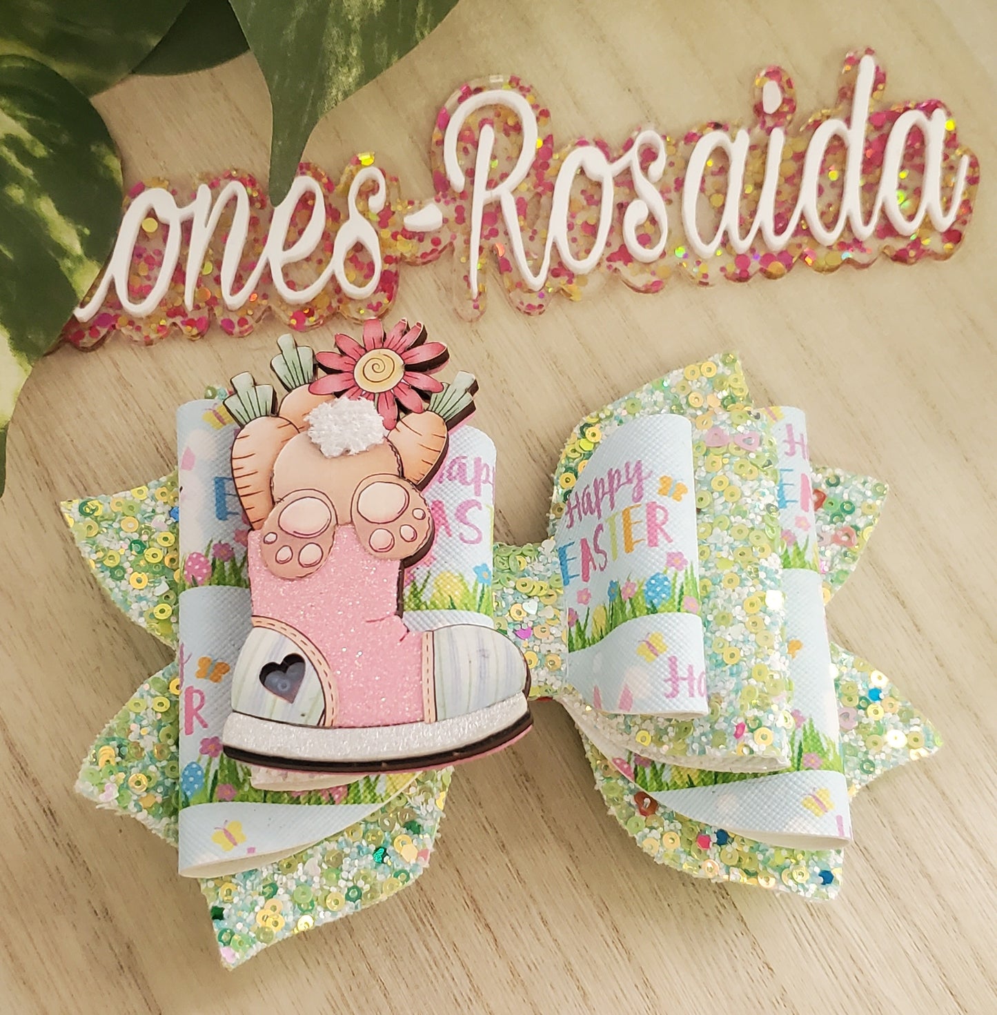 Conejito dentro de bota